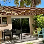 Domaine De L'aufrene Bed & Breakfast Hyères