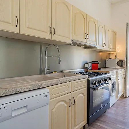 Domaine De L'aufrene Bed & Breakfast
