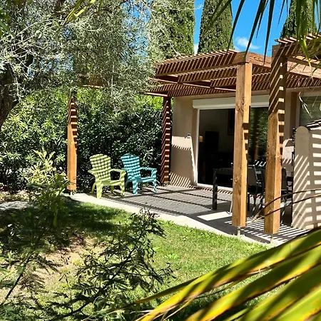 Domaine De L'aufrene Frühstückspension 3*