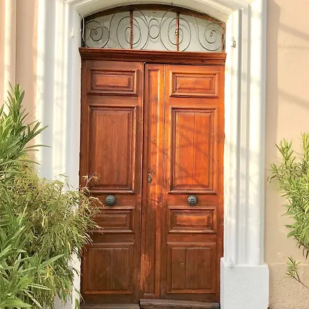 Bed & Breakfast Domaine De L'aufrene Hyères