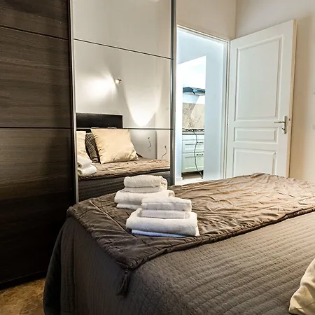 Bed & Breakfast Domaine De L'aufrene 3*