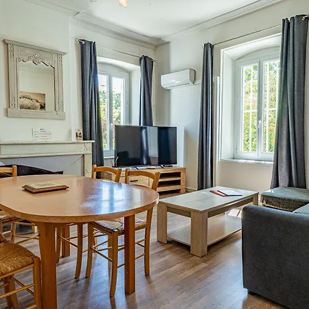 Bed and Breakfast Domaine De L'aufrene Ιέρ