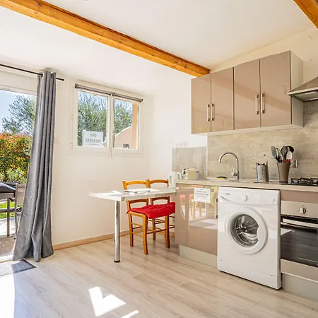 Domaine De L'aufrene Bed & Breakfast Hyères