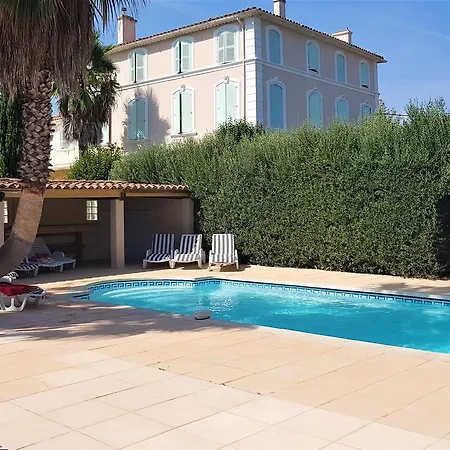 Domaine De L'aufrene فندق مبيت وإفطار Hyères